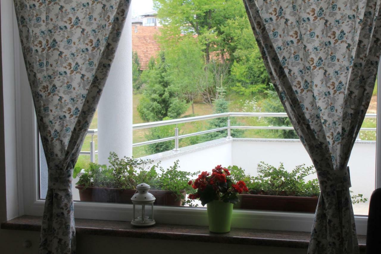 Apartment Snjezana 슬루니 외부 사진