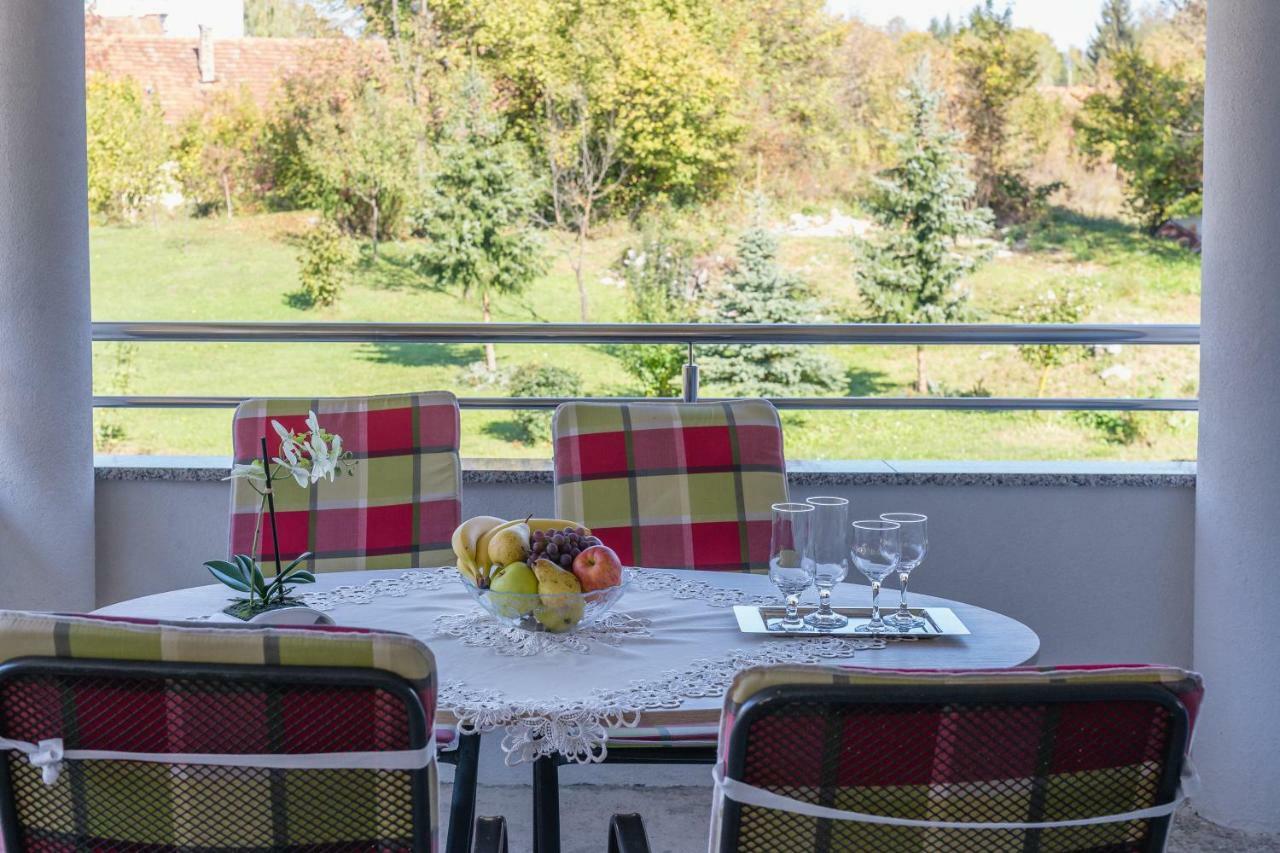Apartment Snjezana 슬루니 외부 사진