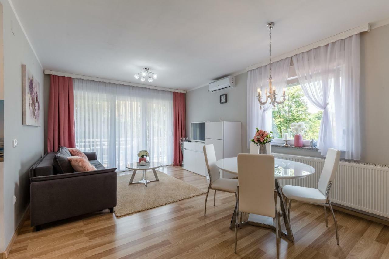 Apartment Snjezana 슬루니 외부 사진