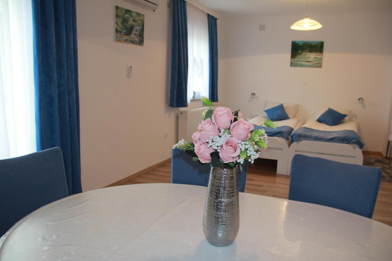 Apartment Snjezana 슬루니 외부 사진